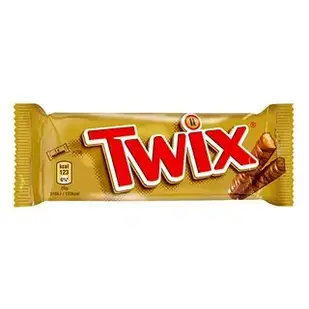 Шоколадний батончик молочний шоклад з карамеллю та печивом Twix 50г (Польща)