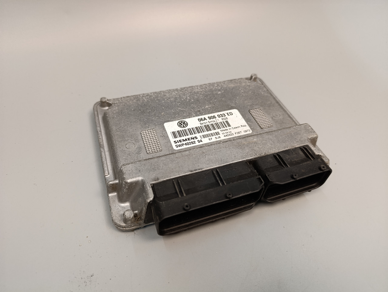 Volkswagen Touran 1.6 MPI Блок управління двигуном 06A906033ED