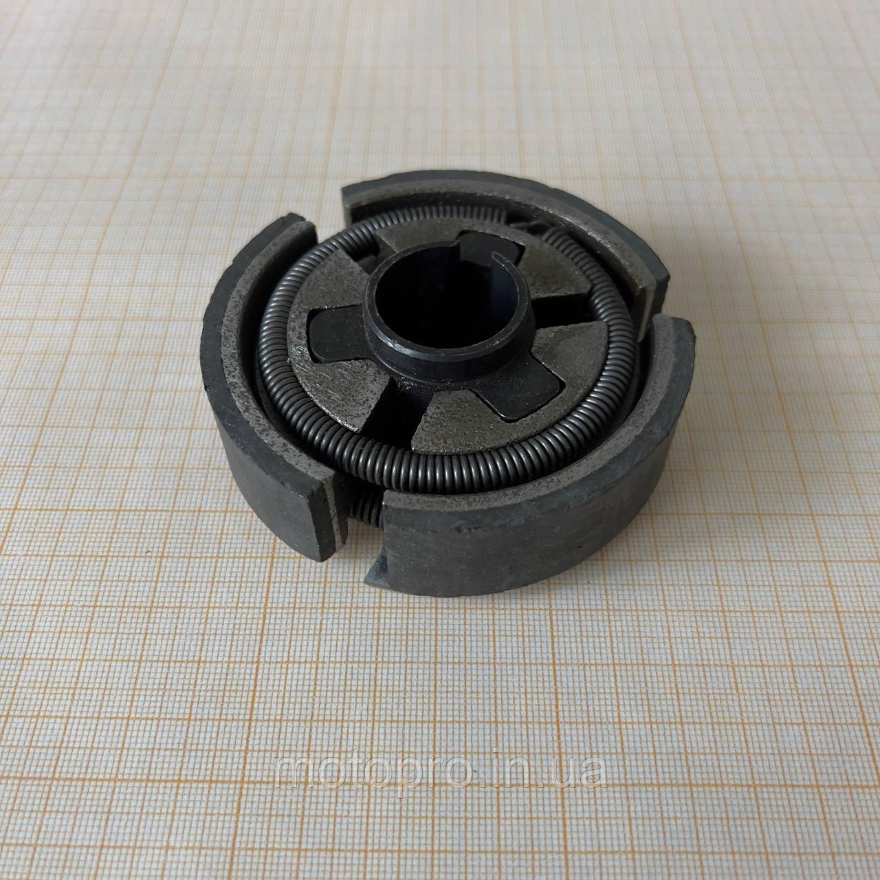 Відцентрове зчеплення на вал 25 мм 2 струмка профіль В (внутрішня частина), фото 1
