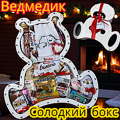 Солодкий набір із цукерками Ведмедик в дерев'яній коробці із солодощами на подарунок шоколадні новорічні набори коробки цукерок