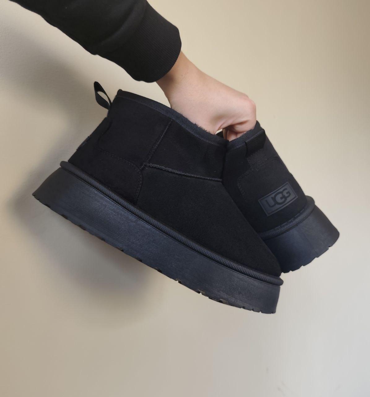Угги полуботинки ЧЕРНЫЕ BLACK короткие на высокой подошве с лейбл UGG ЭкоЗАМША низкие женские осень зима