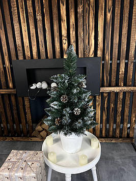 Ялинка в горщику “Елітна” з шишками, 0.7 м, гілки ПВХ
