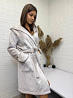Жіночий махровий халат на запах