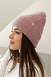 Жіноча зимова шапка «Біні Ангора» з ангорою 80% орнаментом і флісовою підкладкою Пудрово-рожевий, фото 2