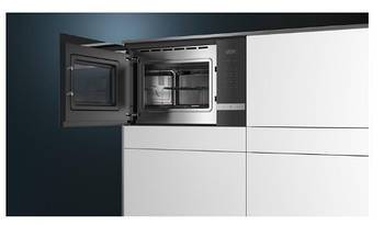 Мікрохвильова піч вбудована Siemens BE555LMS0 (уцінка)