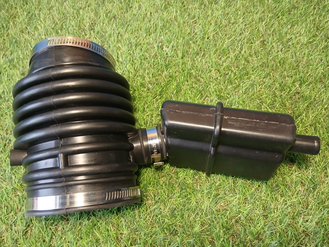 Повітряний патрубок Nissan Murano z51 /Teana J32 3.5i (16576-1AA1A, 165761AA0A), фото 1