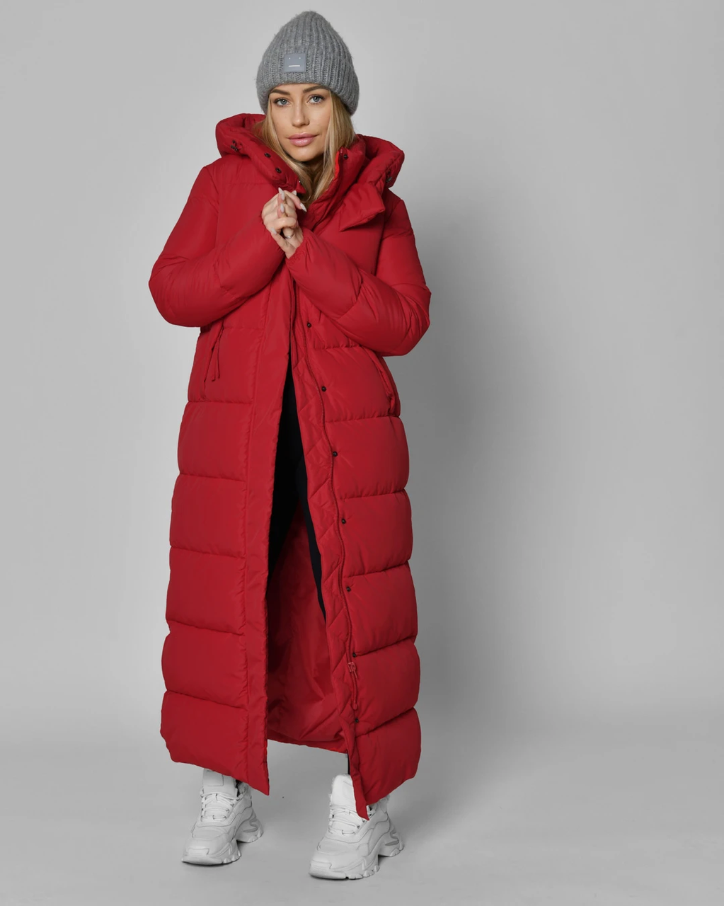 Жіночий довгий червоний пуховик 8898, фото 1