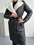 Жіноче зимове стьобане пальто куртка довге з еко-хутром і поясом — чорне, біле, бежеве, фото 3