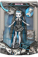 Уценка! Кукла Монстер Хай Френки Рил Драма Monster High Frankie Stein in Black and White Reel Drama Collector