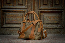 Жіноча сумка подарунок дівчині,подарункові жіночі сумки,сумка жіноча повсякденна шкіряна хакі 27см*27см