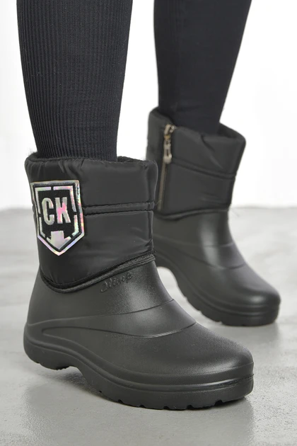 Дутики жіночі на хутрі чорного кольору (Е423), фото 1