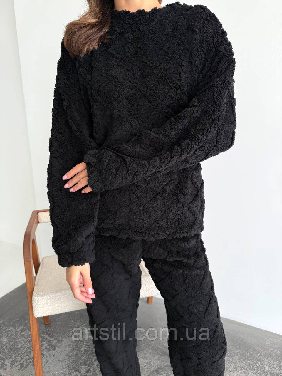 Домашній махровий костюм з візерунком косички, дуже теплий і ніжний чорний домашній костюм, піжама, фото 1
