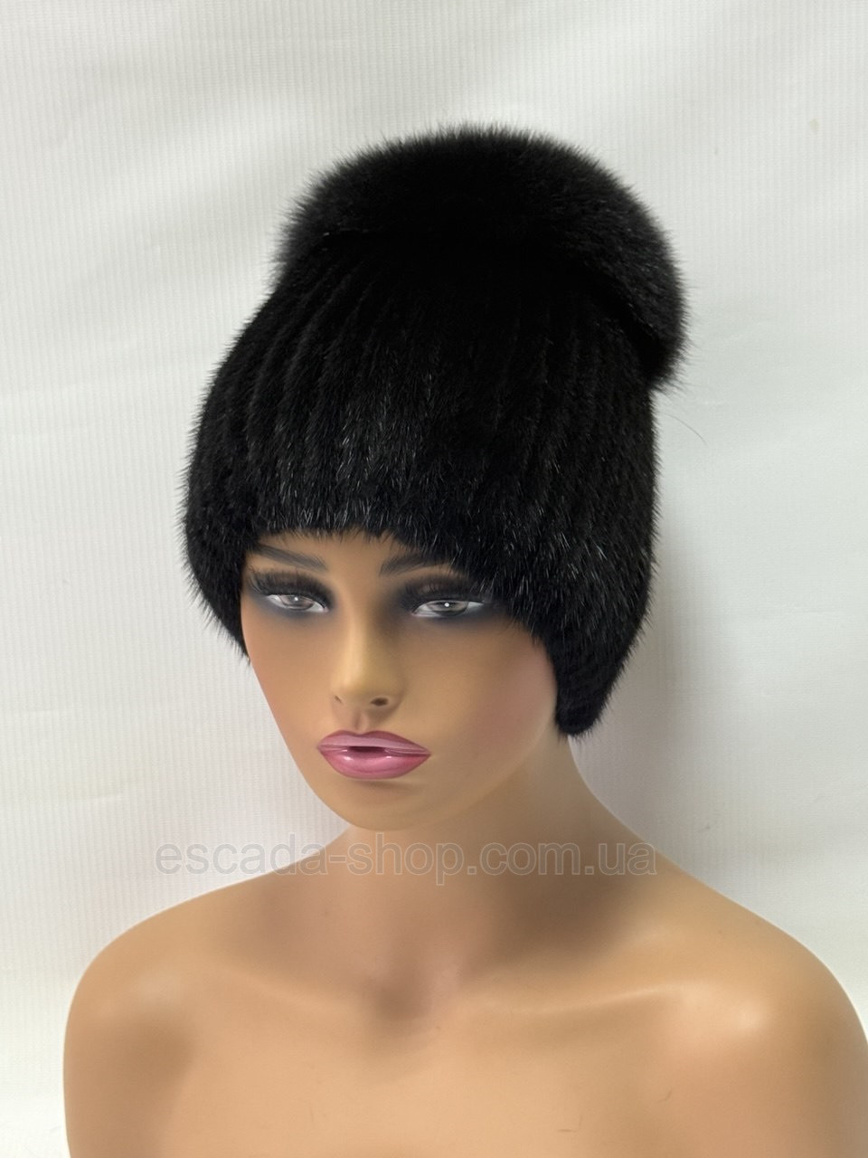 Жіноча норкова шапка на в'язаній основі "Бубон" з розрізом  Чорна, фото 1