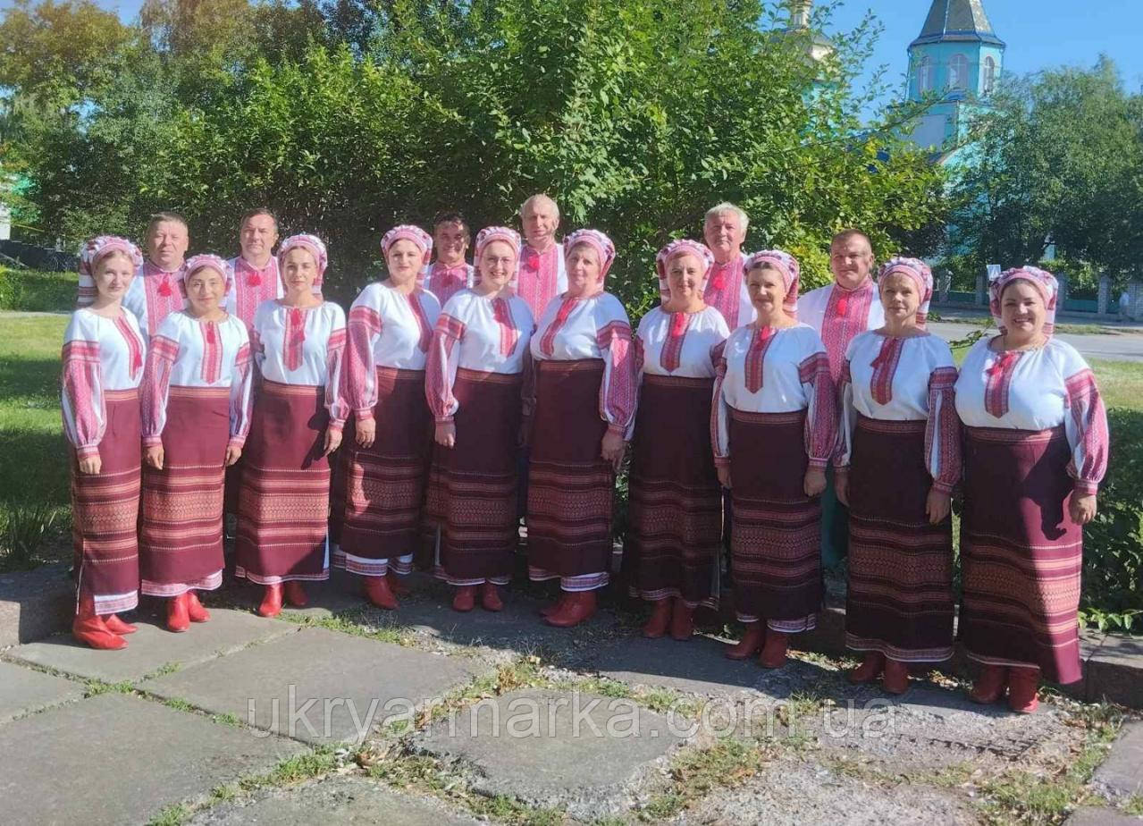 Костюм жіночий український для хору: довга сорочка і плахта