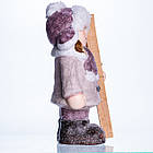 Новорічна фігурка Дівчинка з лижами з фарфору 12×8×23 (см) новорічний декор для дому, квартири, офісу CR-5-1, фото 3