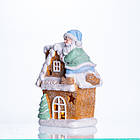 Новорічна декоративна фігурка з підсвіткою 14×9×20 см Новорічний декор Будиночок з Сантою з порцеляни CR-6-6, фото 4