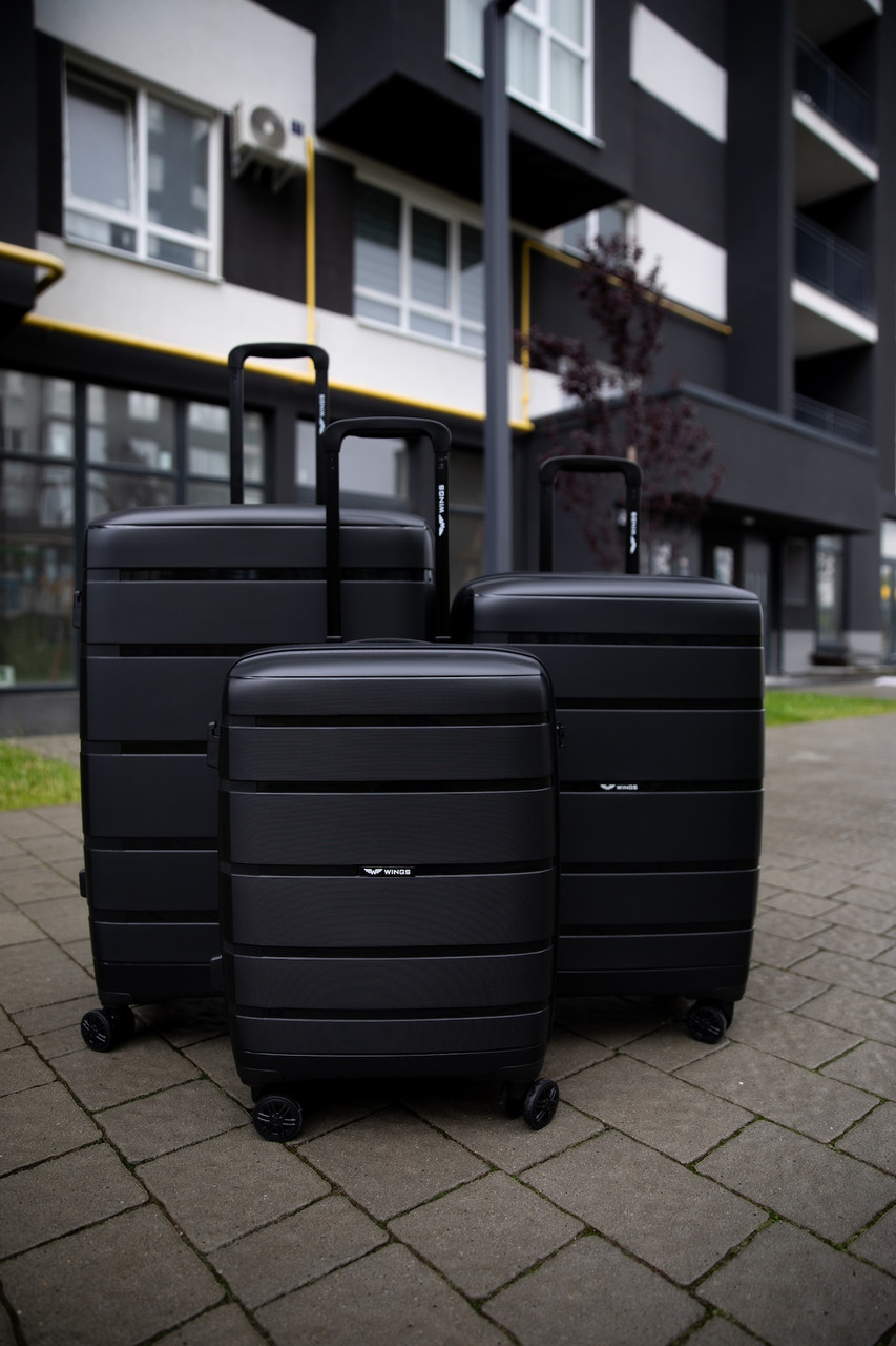 Комплект валіз з поліпропілену Wings HWF03 на 4 колесах 3 в 1 (L, M, S) чорний