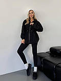 Чорна жіноча тепла оверсайз толстовка/кофта на флісі з регульованою талією, фото 4