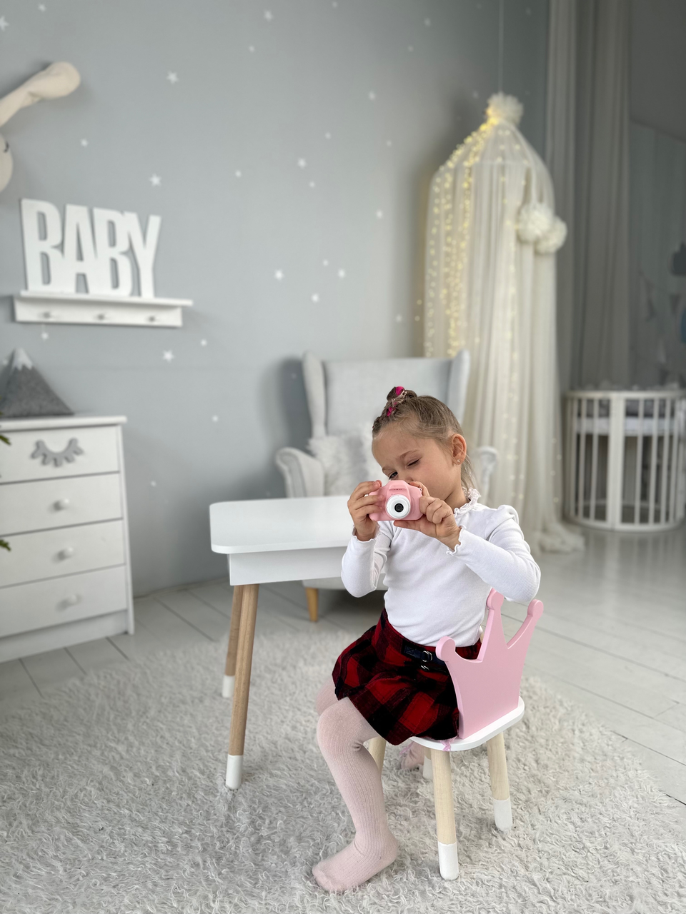 Столик з відкидним верхом 53х60х45 і стільчик корона 26.5х26х25, стіл та стілець для дітей від 1 року, білий з рожевим, фото 1