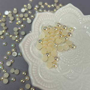 Напівбусини перламутрові 6 мм, 20 гр/уп колір - айворі з АВ покриттям - А5