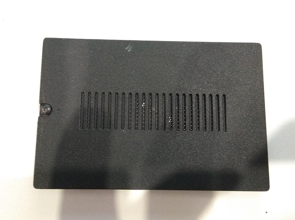 Sony Vaio SVE171 Корпус E (Сервісний люк до ОЗУ) б/в