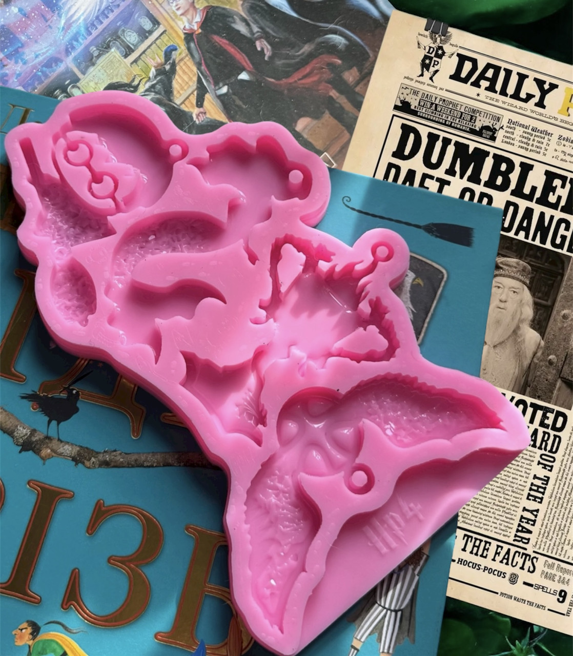 Молд ГП 4 на 4 фигурки «Кубок», з фінішним покриттям та частково «кристалічною» поверхнею.