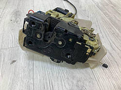 Замок дверей передній правий (електро) Skoda Superb (02-08) OE: 3B0837868