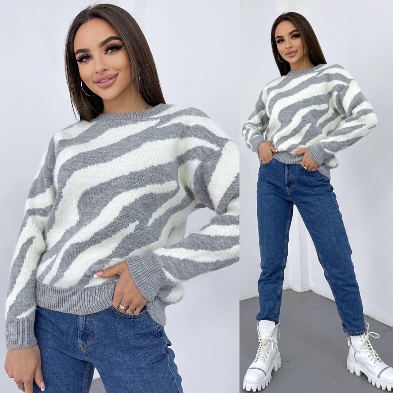 Теплий жіночий светр із фактурною ниткою “травка” принт зебра — сірий, пудра, блакитний, кемел, фото 1