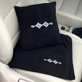Подушка та плед в машину з логотипом авто BYD Leopard, чорний з білою ниткою