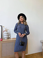 Трикотажное теплое платье в рубчик OG