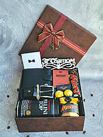 Подарунковий набір для чоловіка, для керівника з парфумами, гаманцем, ременем, кавою та солодощами