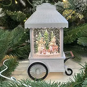 Новорічний ліхтар з підсвіткою та музикою "Різдвяна майстерня", 22 см