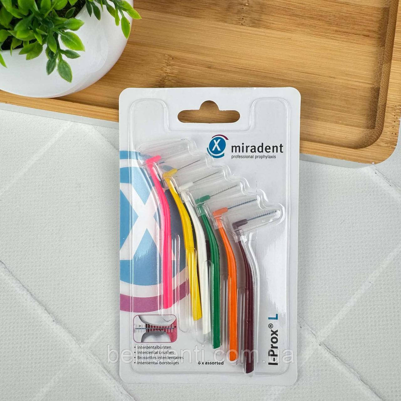 6919312163_w640_h640_691931216