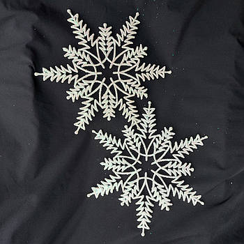 Новорічні сніжинки з блискітками на ялинку діаметр 22 см