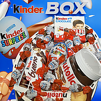 Кіндер бокс подарунковий солодкий набір цукерок в деревній коробці Kinder Surprise набір солодощів для дітей та дорослих