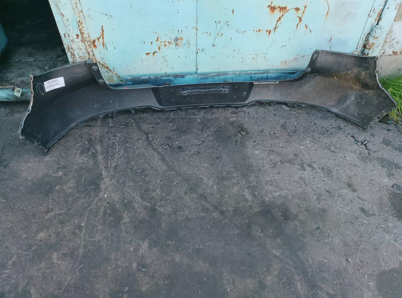 Вітаю зацікавлених на авто розборці Чемпіон !!!<br />
 Предметом оголошення є&nbsp;Бампер Задній Volkswagen Tiguan 5n lift &nbsp;2011-2016 5N0807421G 5N0807421GGRU<br />
 Фактичний стан на фото. Має дефект на фото видно! Гарантія 14 днів на встановлення та перевірку<br />
 Висилаємо по всій Україні по передоплаті на транспортні витрати!<br />
 Наявність та асортимент на складі постійно змінюються.<br />
 Точні деталі уточняйте по телефону +380973363743 — фото 3