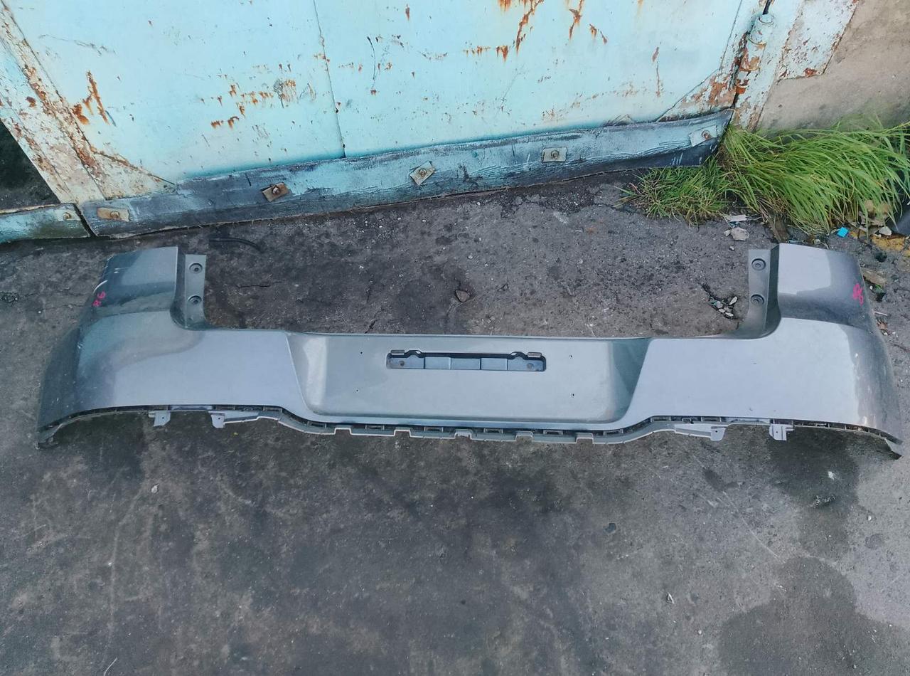 Вітаю зацікавлених на авто розборці Чемпіон !!!<br />
Предметом оголошення є Бампер Задній Volkswagen Tiguan 5n lift 2011-2016 5N0807421G 5N0807421GGRU<br />
Фактичний стан на фото. Має дефект на фото видно! Гарантія 14 днів на встановлення та перевірку<br />
Висилаємо по всій Україні по передоплаті на транспортні витрати!<br />
Наявність та асортимент на складі постійно змінюються.<br />
Точні деталі уточняйте по телефону +380973363743