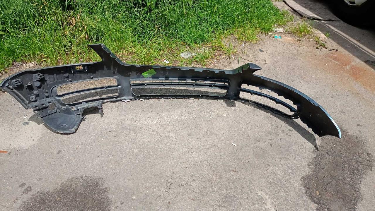 Вітаю зацікавлених на авто розборці Чемпіон !!!<br />
 Предметом оголошення є&nbsp;Бампер передній Volkswagen Touareg 2002-2010 7L6807217R 7L6807217AF<br />
 Фактичний стан на фото. Має дефект на фото видно! Гарантія 14 днів на встановлення та перевірку<br />
 Висилаємо по всій Україні по передоплаті на транспортні витрати!<br />
 Наявність та асортимент на складі постійно змінюються.<br />
 Точні деталі уточняйте по телефону +380973363743 — фото 2