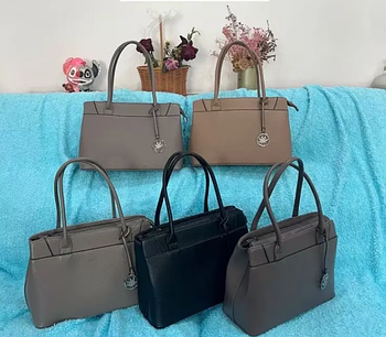 Сумочка жіноча прямокутна ділова 33*24 см на блискавці зі штучної шкіри в різних кольорах Liza