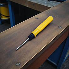 Викрутка двостороння 2 в 1 із пластиковою ручкою кольорова 13 см