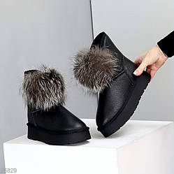 Чорні шкіряні низькі уггі з галявкою натуральне хутро
