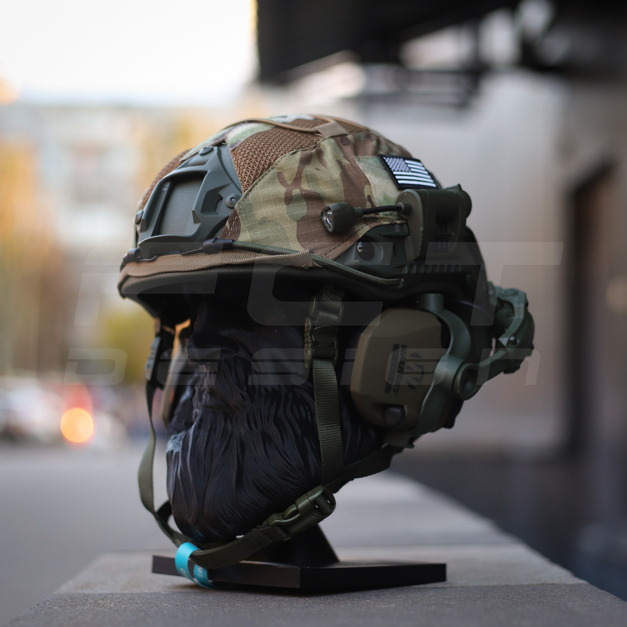 Балістичний бронешолом Fast 3A койот з навушниками Earmor M32(X), ліхтариком і кавером Multicam