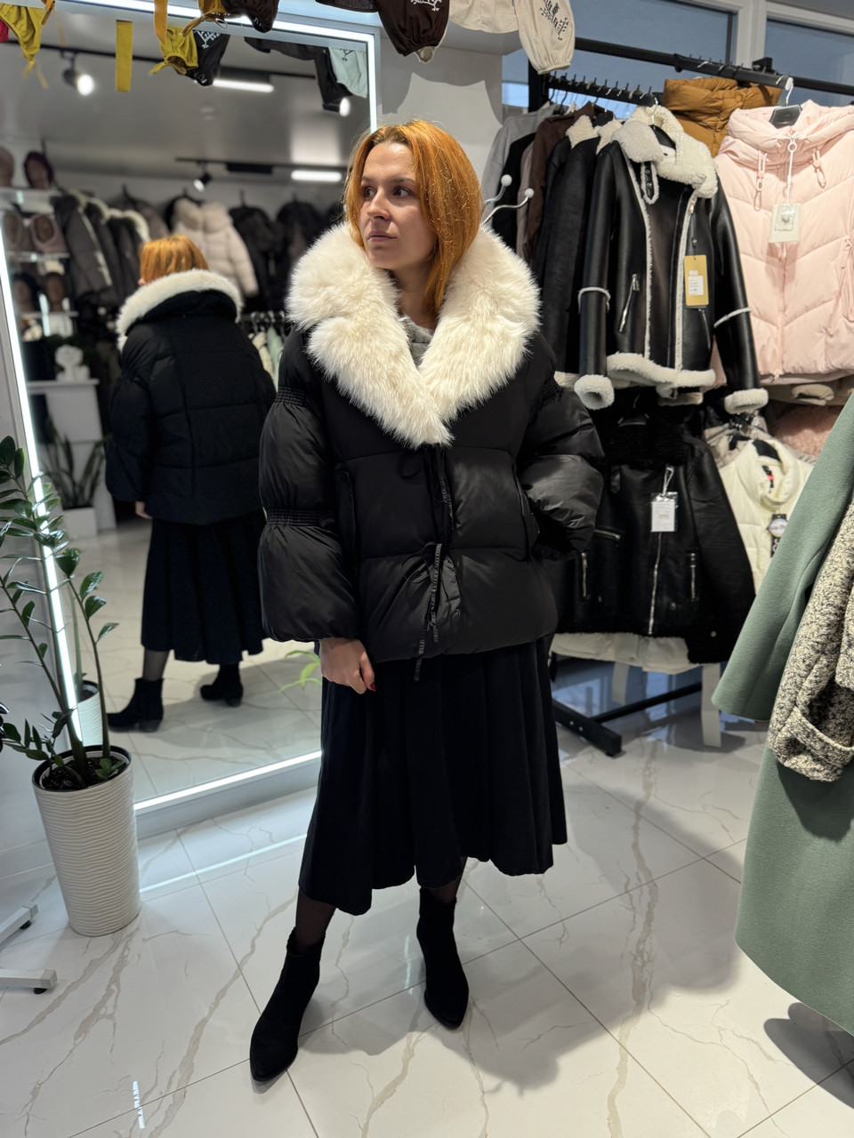 Жіноча зимова куртка з біопухом і зйомним екохутром   Чорна, фото 1