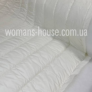 Плащівка стьобана смуга 15 см Наповнювач мікропух 300 гм Молочний