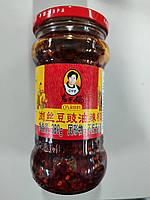 Чилі пластівці в рапсовій олії зі смаком курки, зі смаком курки, Lao Gan Ma, Лаоганма, Chilli Sauce, 280г, Мо