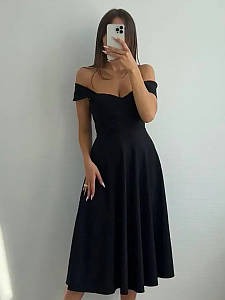 Вечірня міді-сукня з відкритими плечима на широких бретелях, чорне