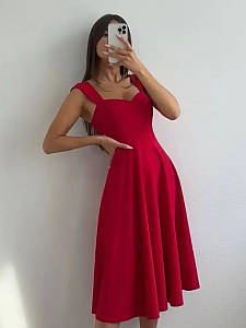 Вечірня міді-сукня з відкритими плечима на широких бретелях, червоне