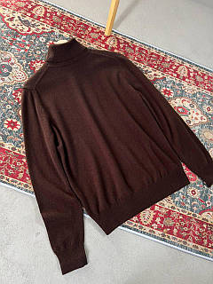 Гольф Loro Piana коричневого кольору зі 100% кашеміру