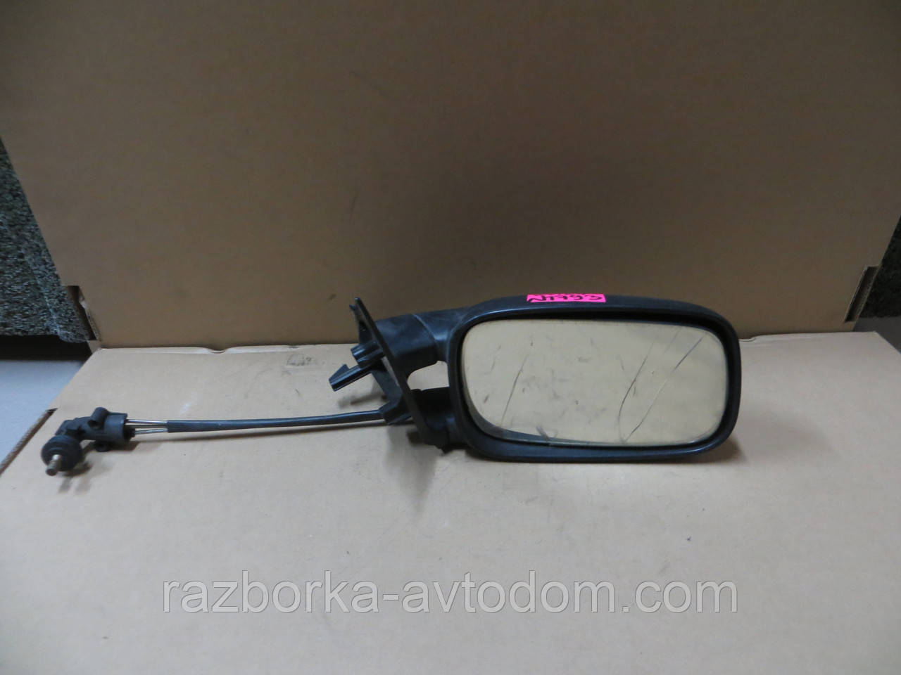 Дзеркало праве (механ) VW Passat B3/B4 (88-97) OE:357857502