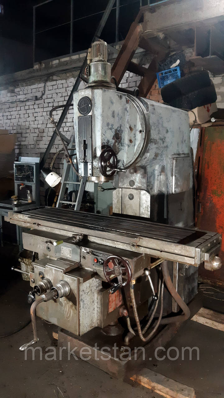 ВМ127 Консольний вертикально-фрезерний верстат, 6Р13